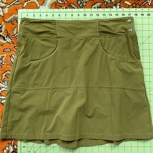 Darling Athleta forest green skort. Sz 10